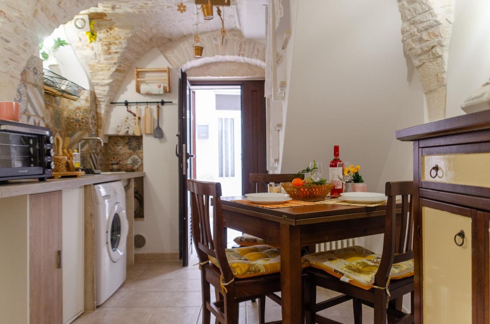 Al Bianco Nido White Stone Apt In Martina Franca Bagian luar foto