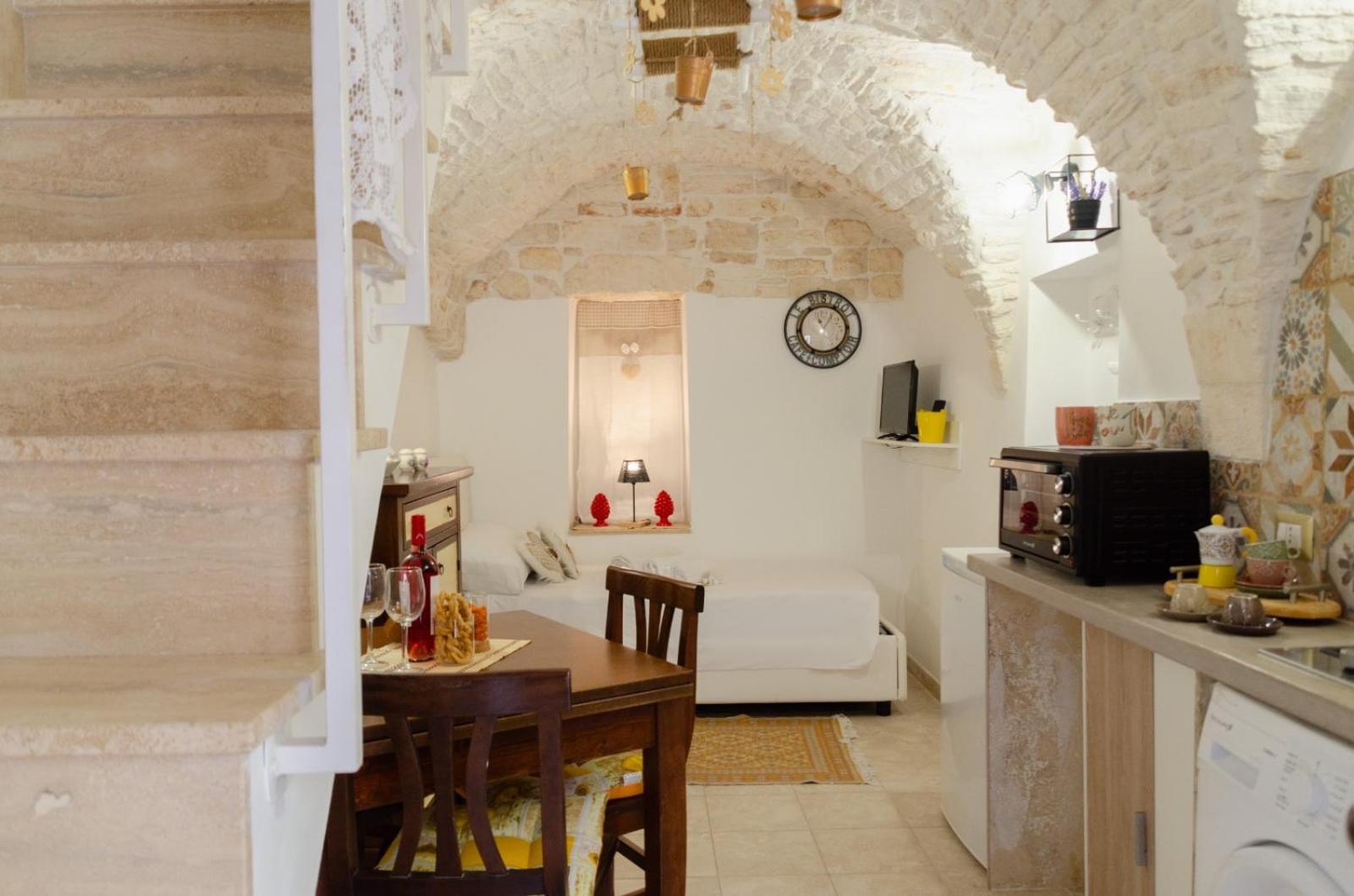Al Bianco Nido White Stone Apt In Martina Franca Bagian luar foto